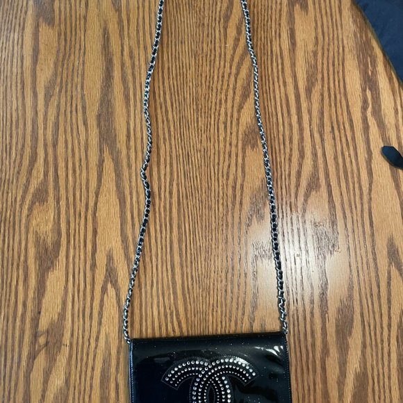 Chanel Timeless Wallet On Chain w/ Crystal Logo - Picture 2 of 6